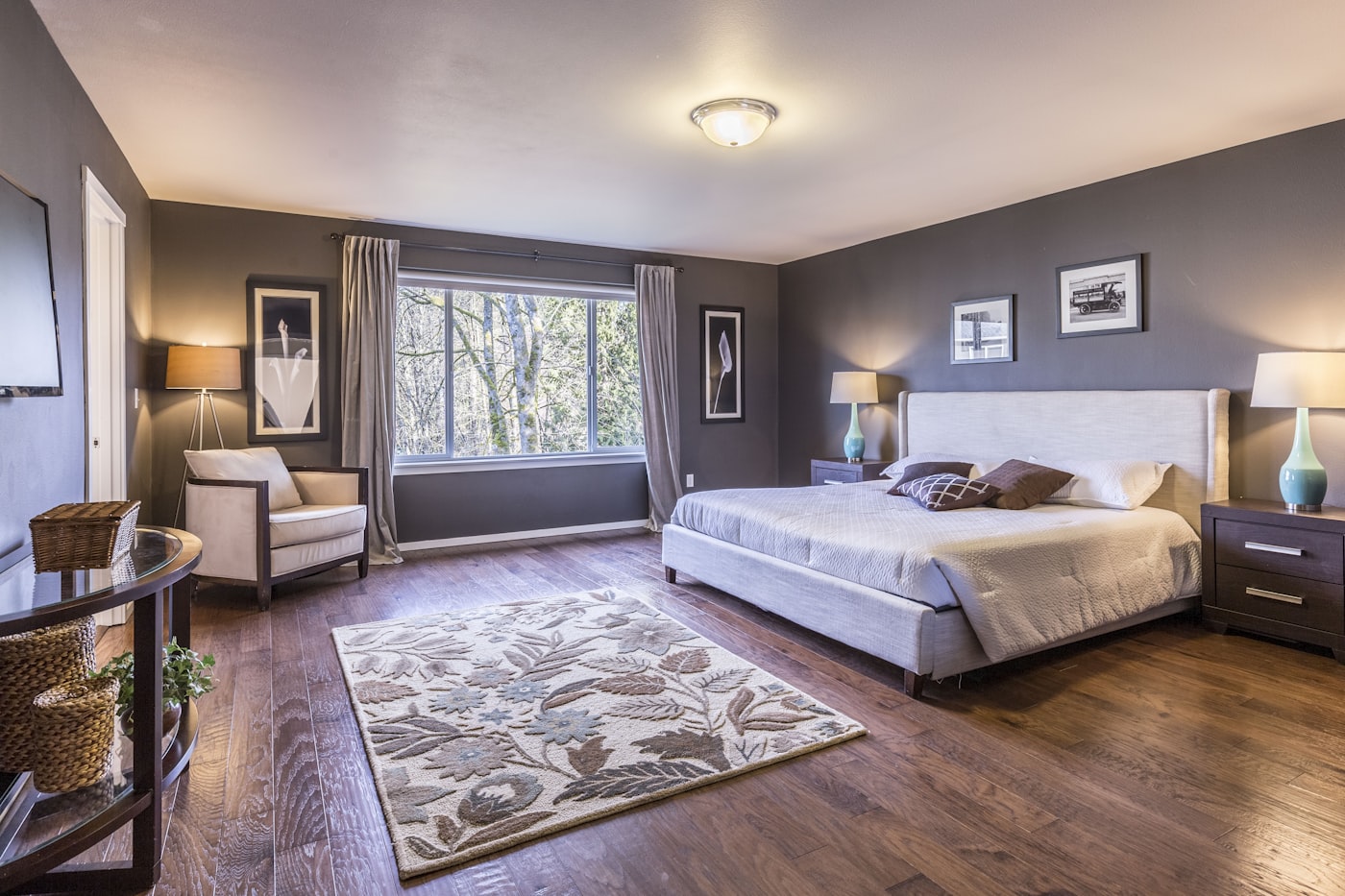 Tidy bedroom